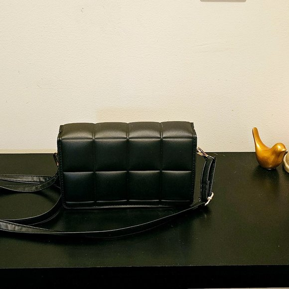 Handbags - Black Crossbody Purse